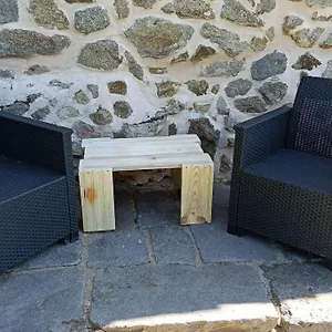 https://maisonnette-chaleureuse-de-35m2.hotels-rhonealpes.com
